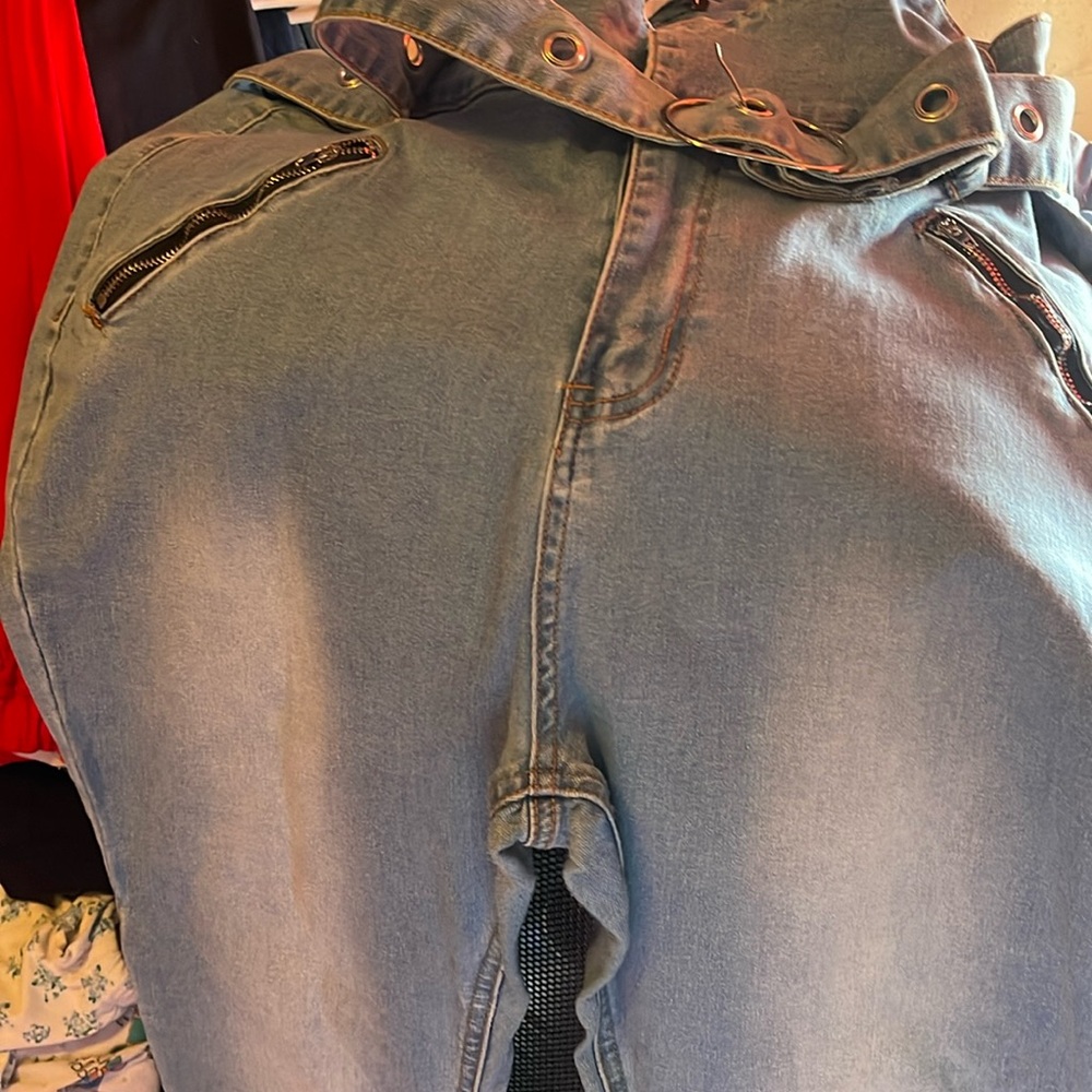 This loving pants never used been in my closet over some time cleaning out